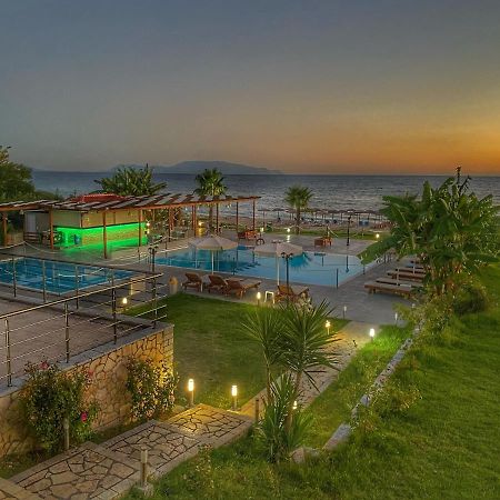 Ocean Hotel Resort Кастросикия Экстерьер фото