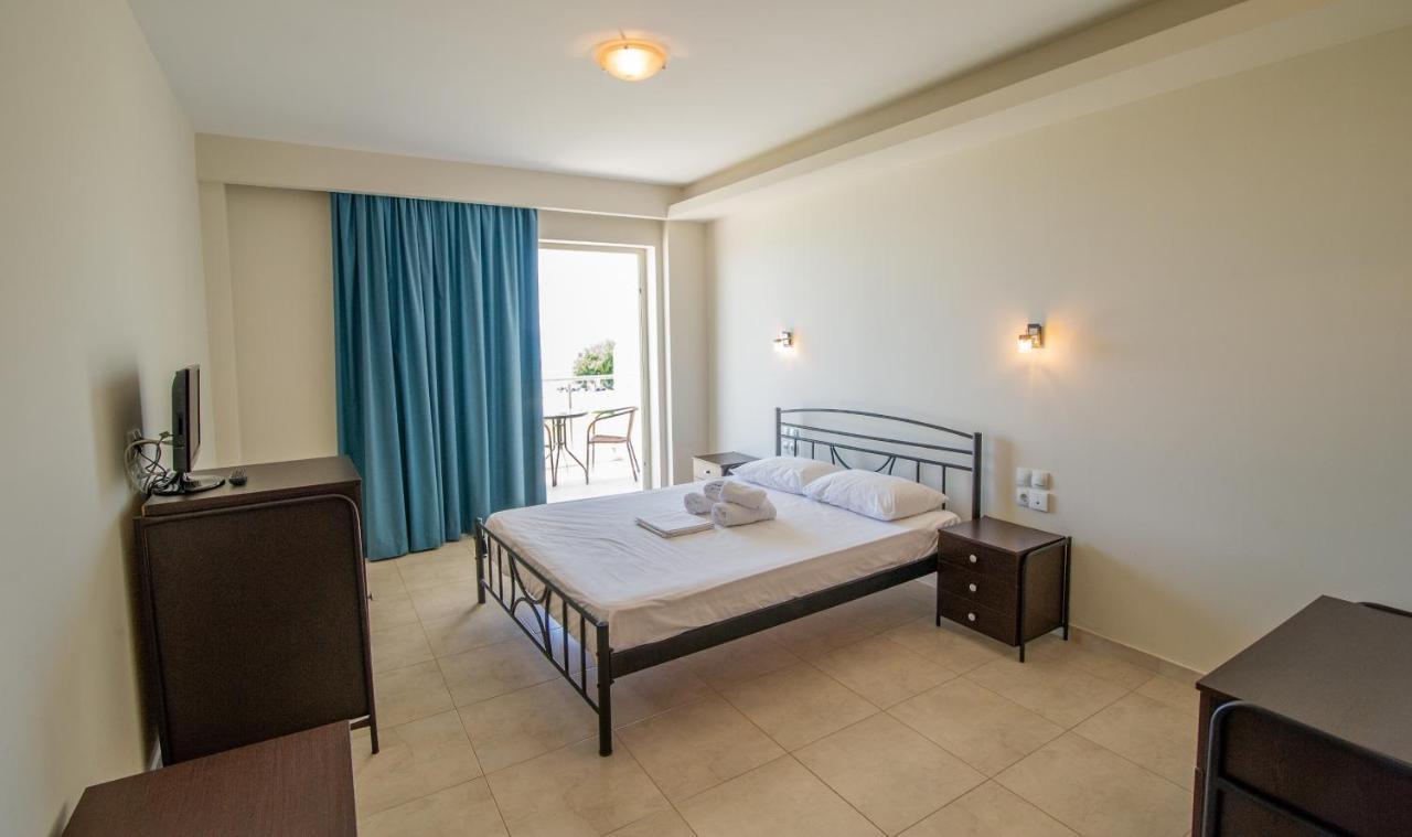 Ocean Hotel Resort Кастросикия Экстерьер фото